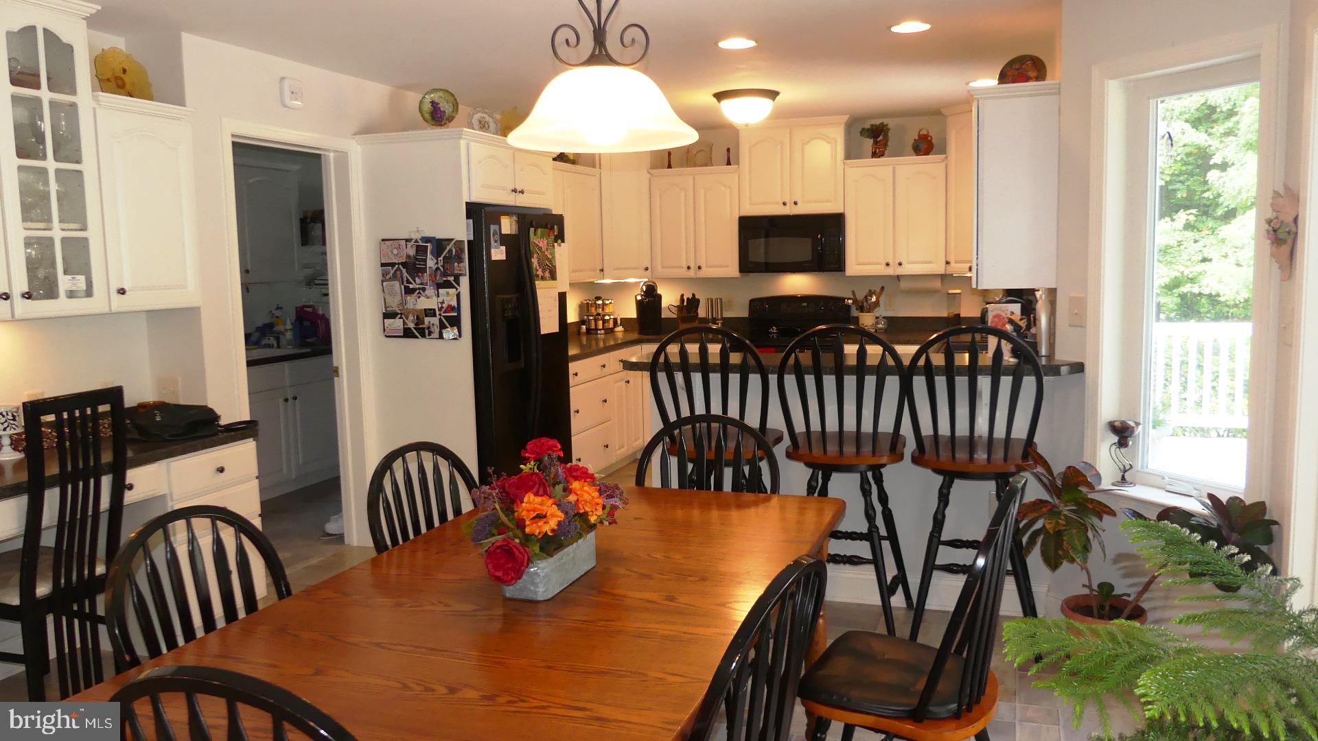 ROCKY RIDGE PARK - Residential