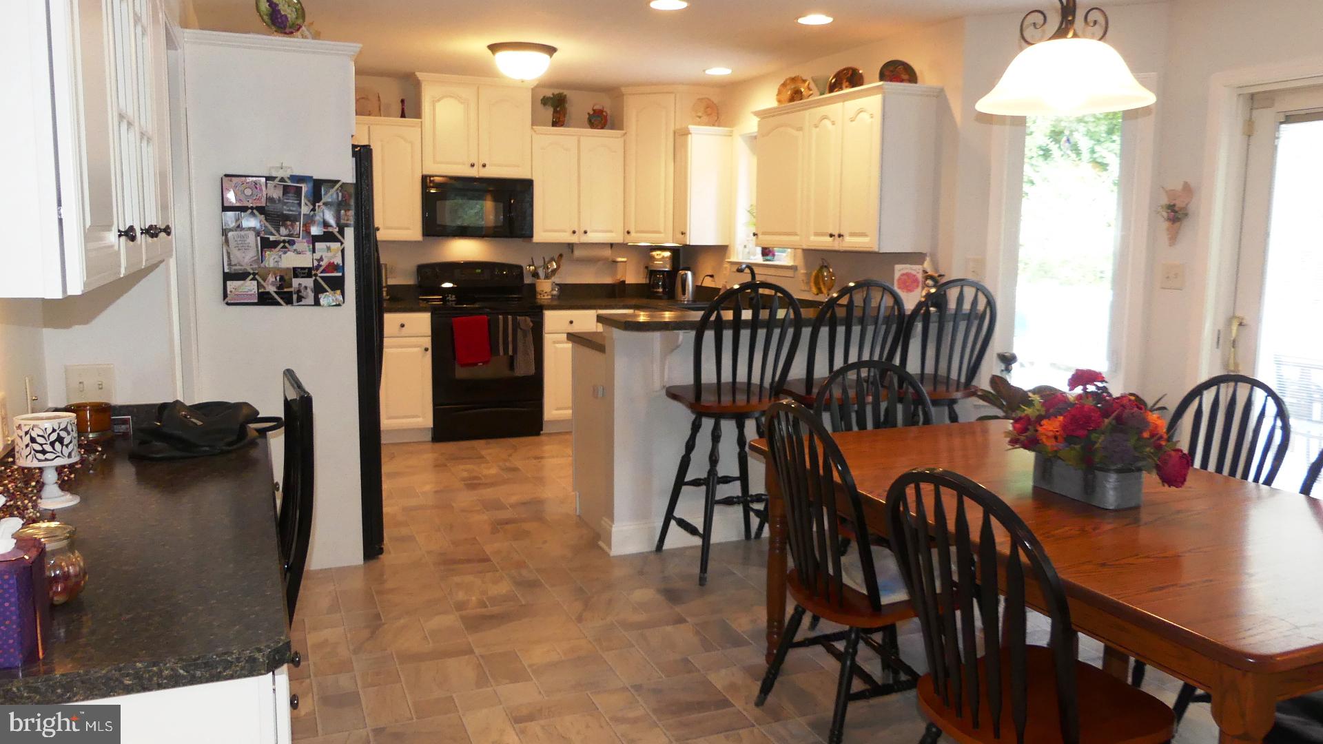 ROCKY RIDGE PARK - Residential