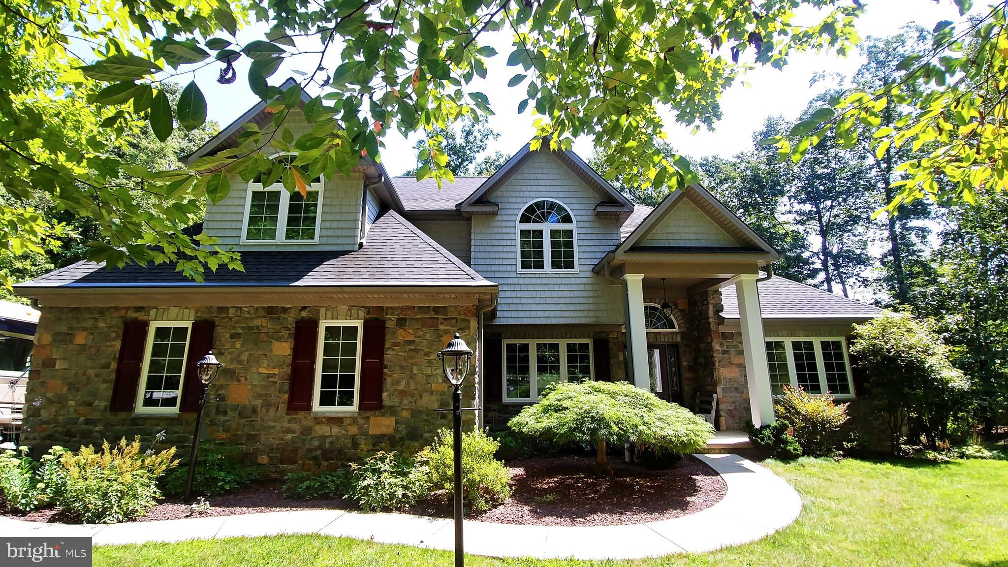 ROCKY RIDGE PARK - Residential