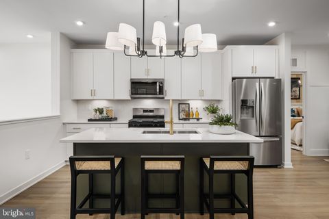 4753 SULLY POINT LANE CHANTILLY VA 20151