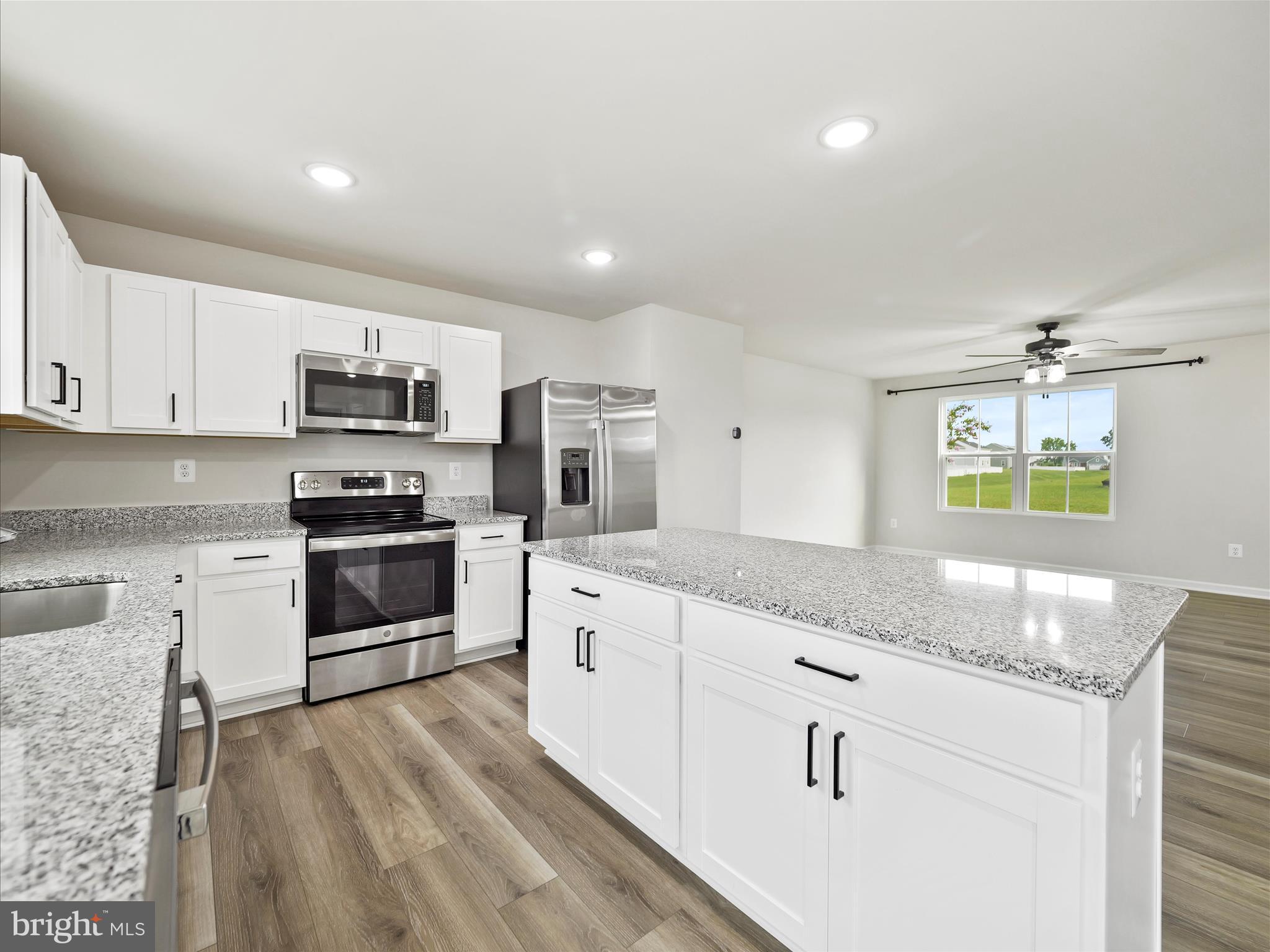 CARDINAL POINTE - Residential