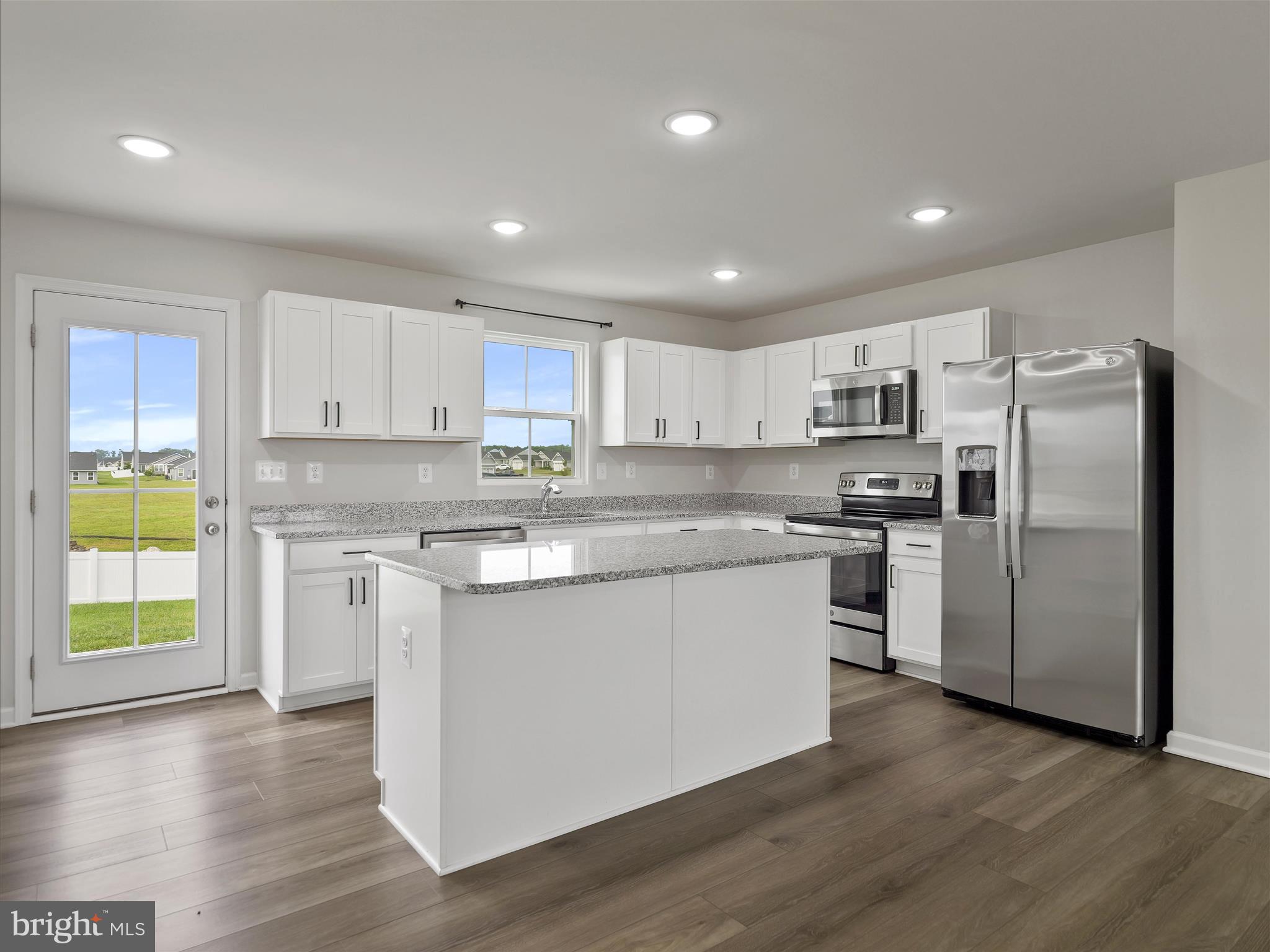 CARDINAL POINTE - Residential