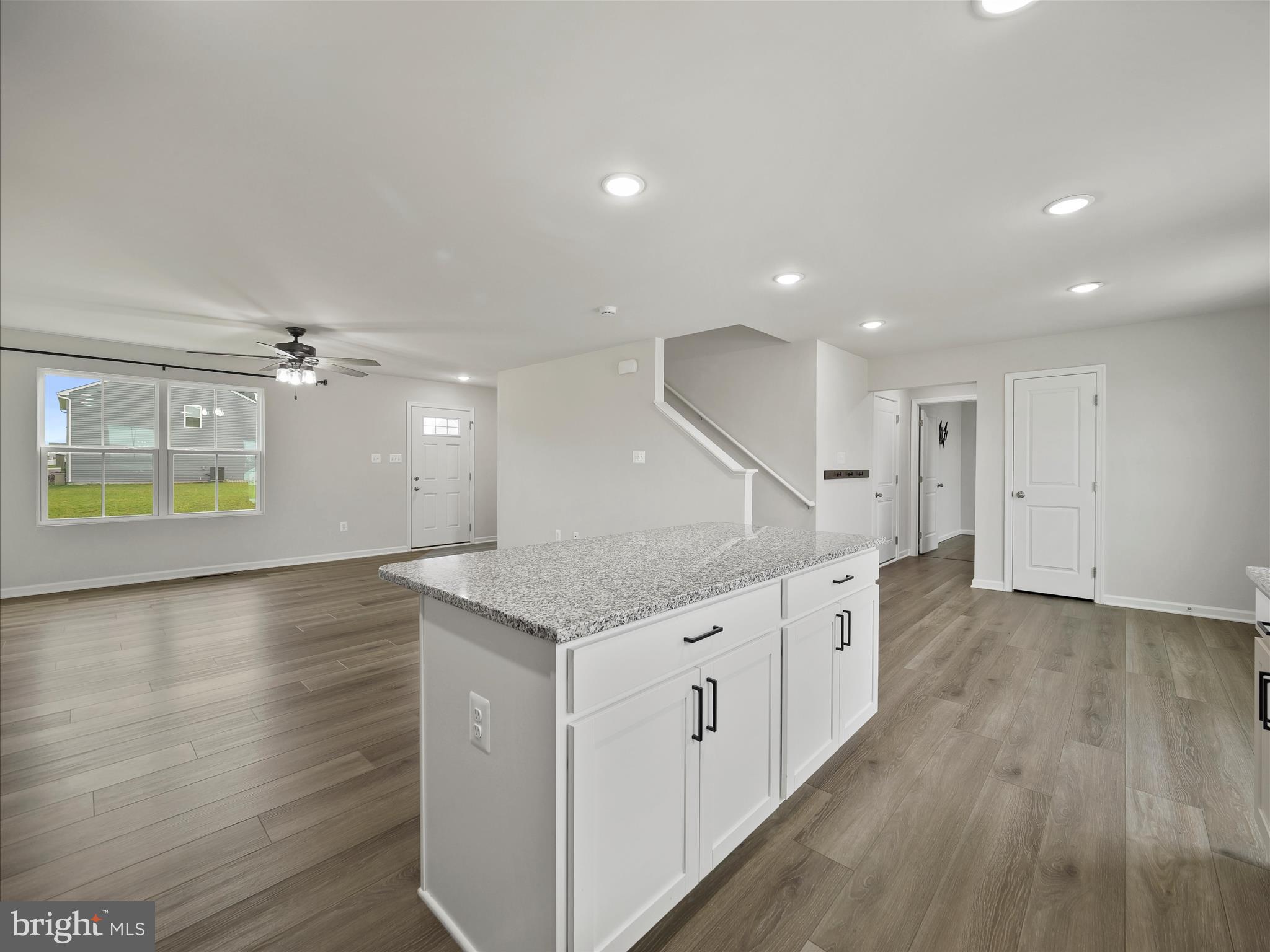 CARDINAL POINTE - Residential