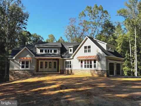 Homes For Sale - 7111 Dreamland Rd<br/> JEFFERSONTON, VA 22724