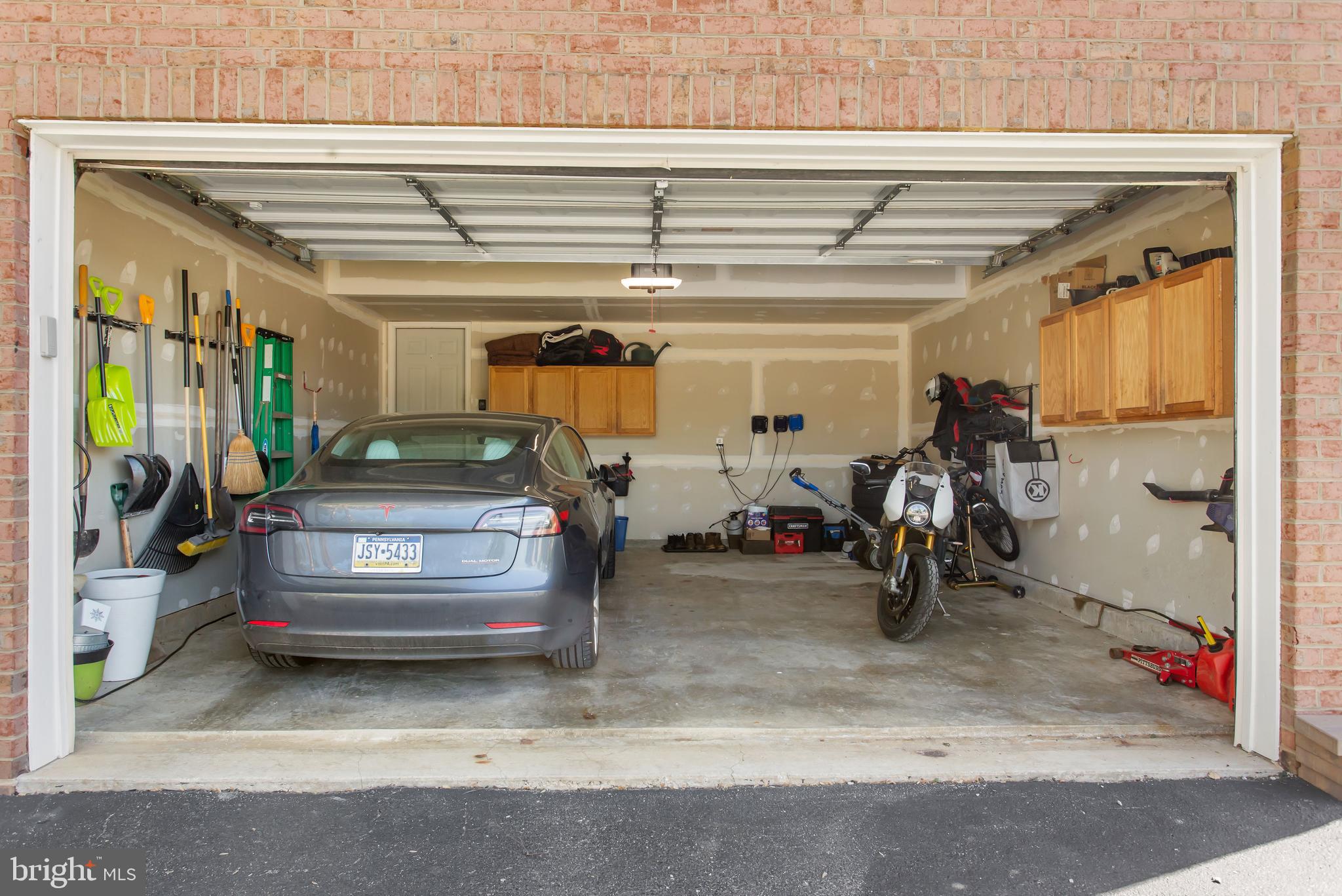 SOUTH POINTE - Residential