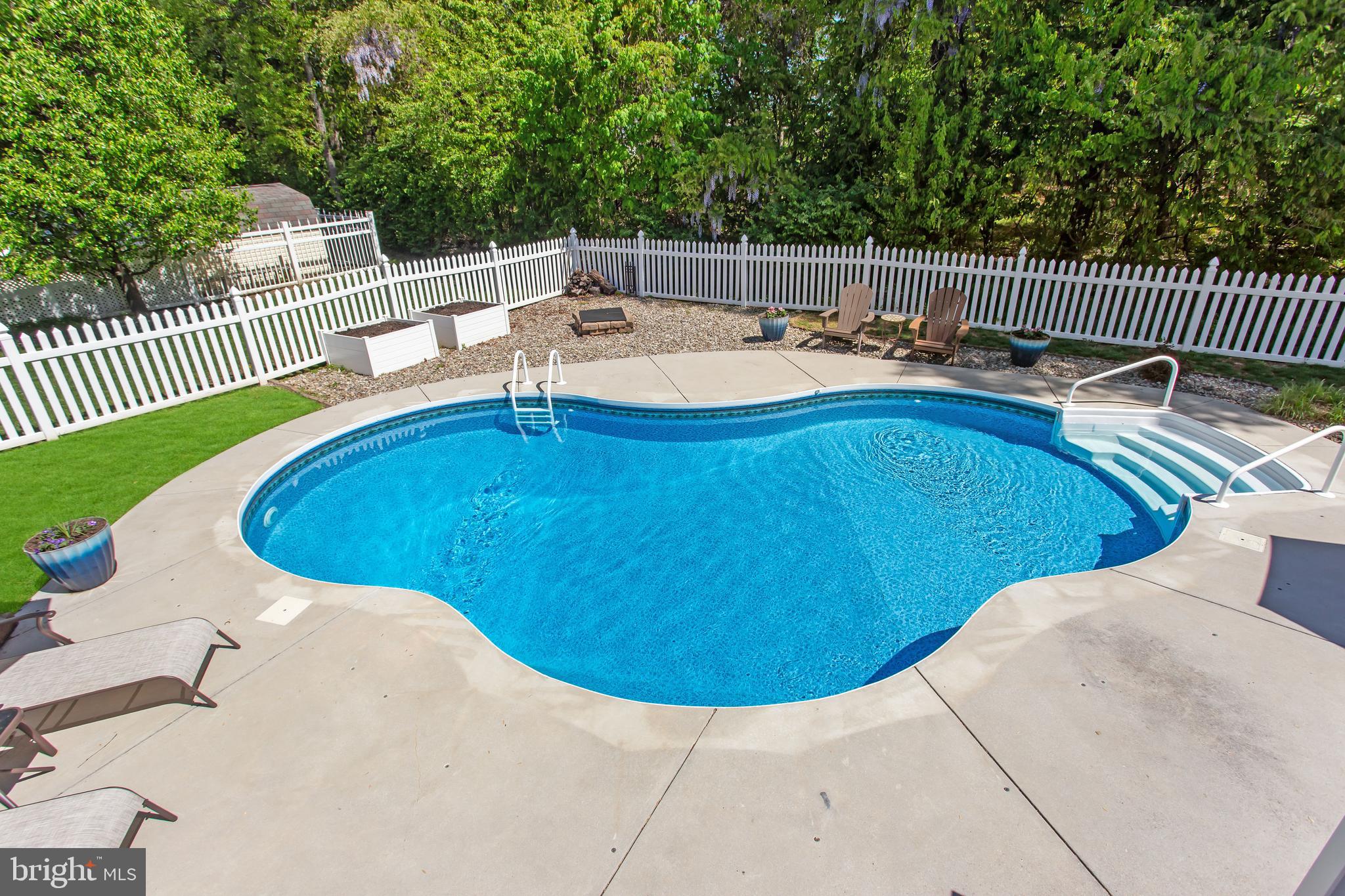 SOUTH POINTE - Residential