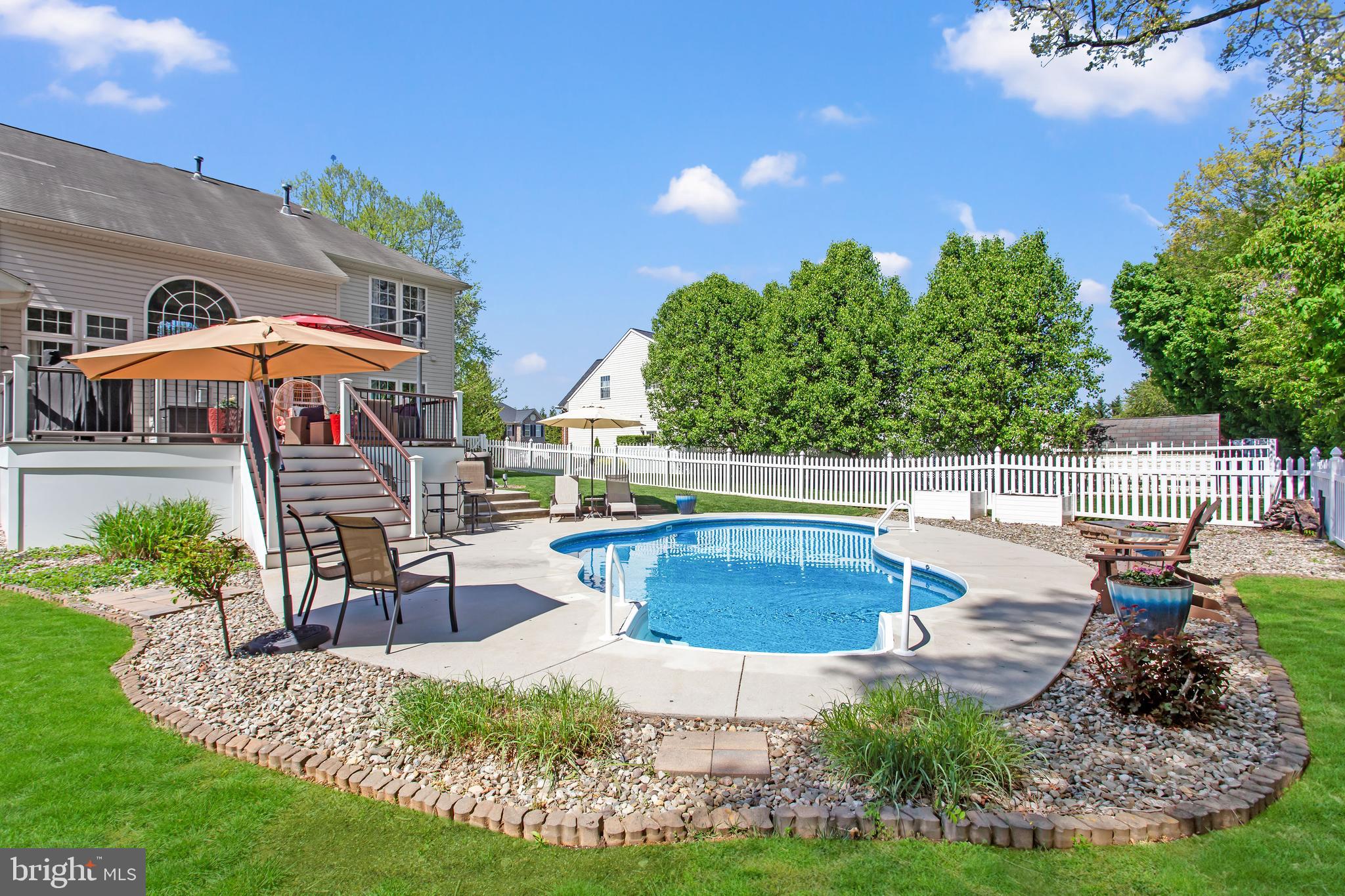 SOUTH POINTE - Residential