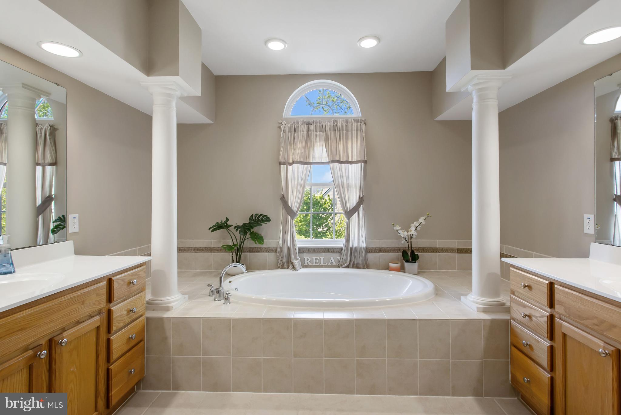 SOUTH POINTE - Residential