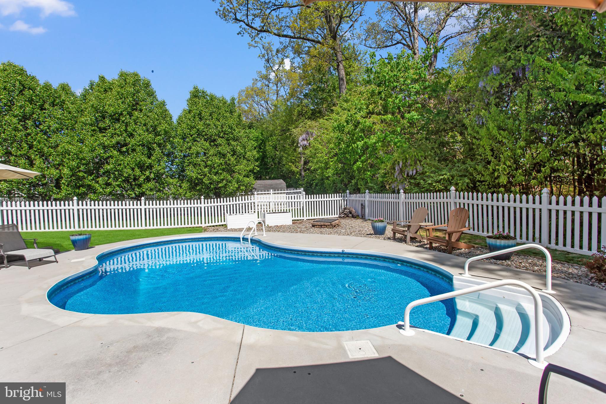 SOUTH POINTE - Residential