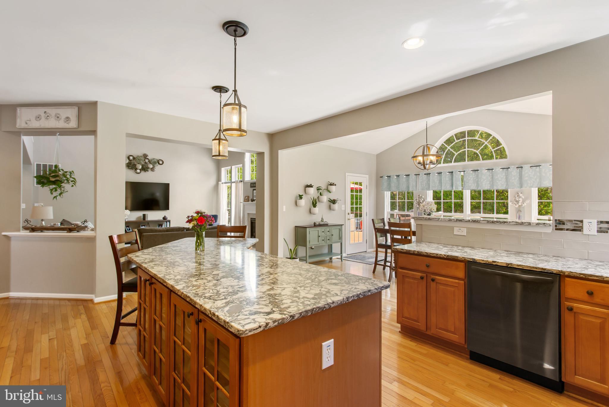 SOUTH POINTE - Residential