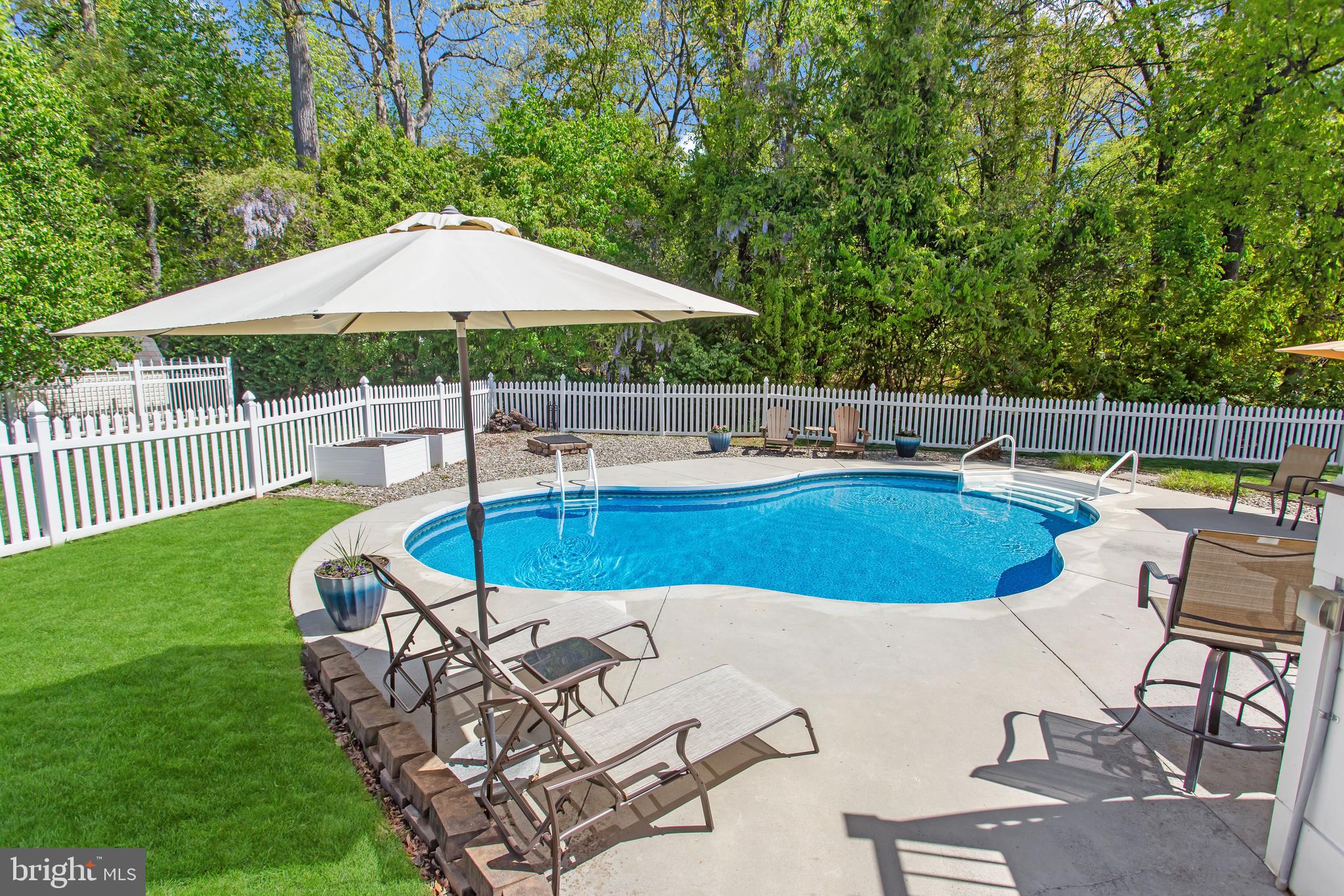 SOUTH POINTE - Residential