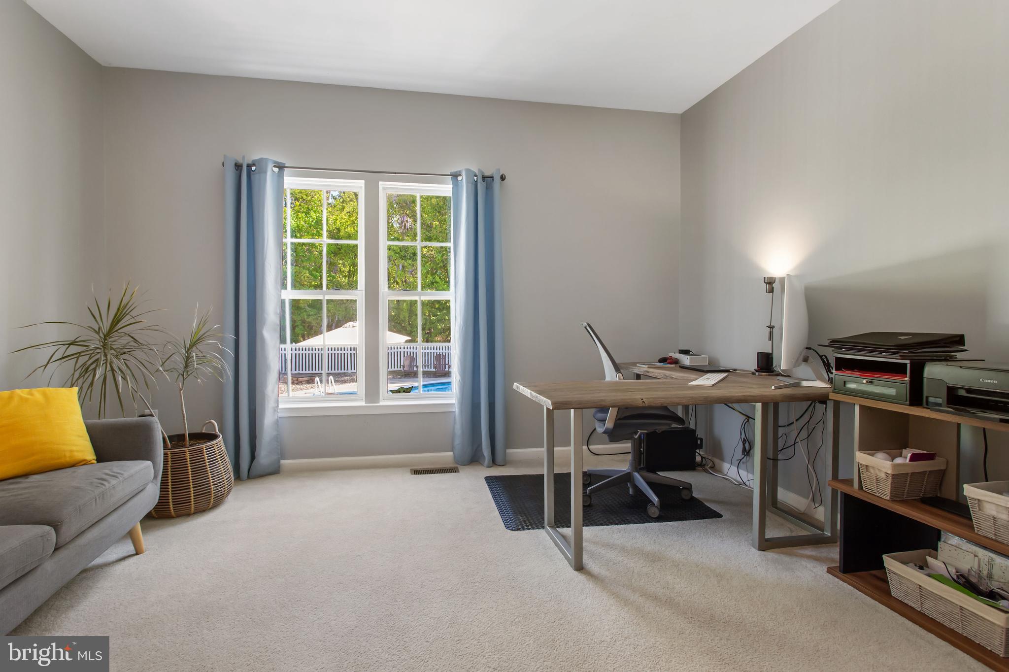 SOUTH POINTE - Residential