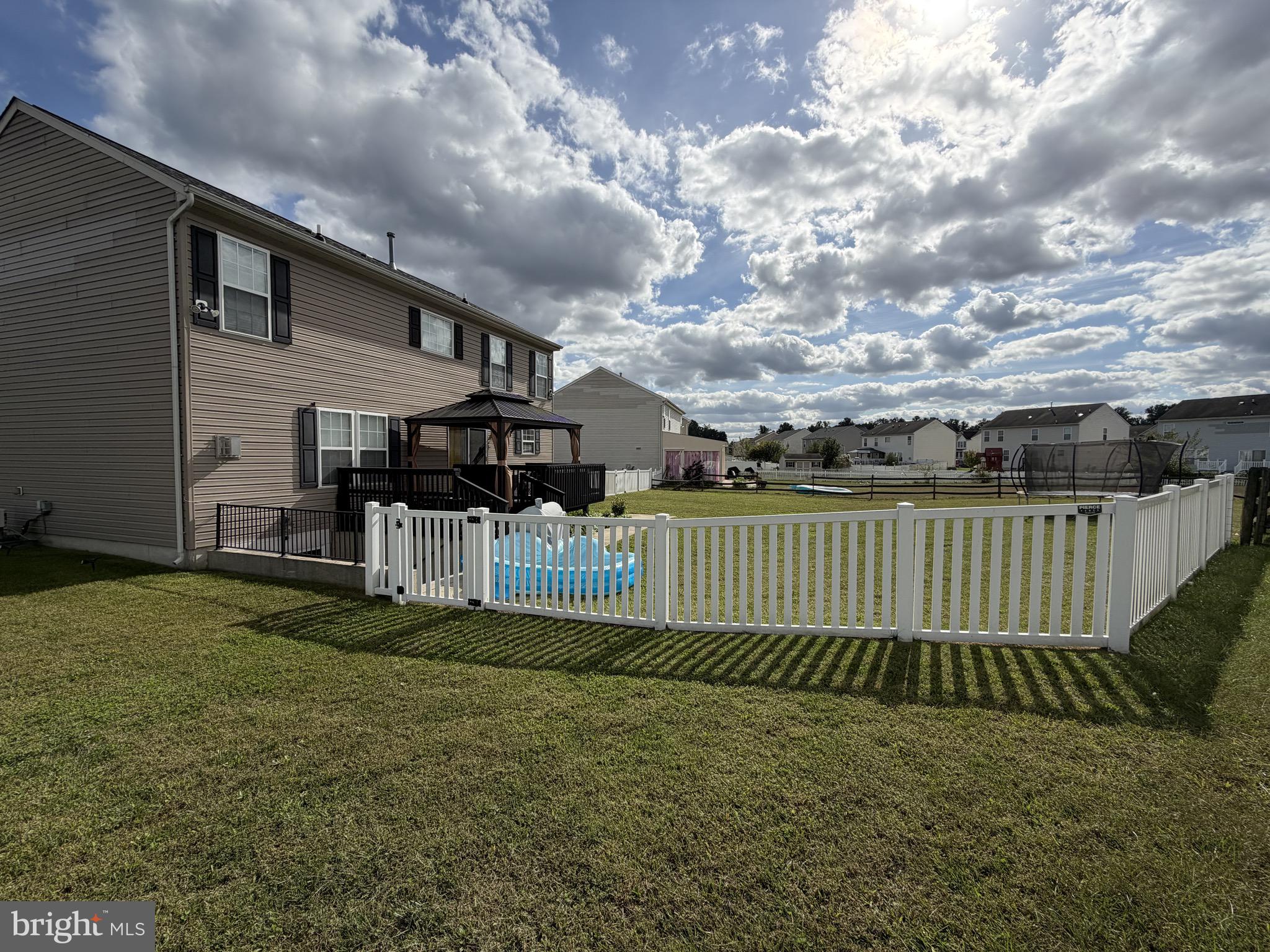 16 E LONE TREE DRIVE