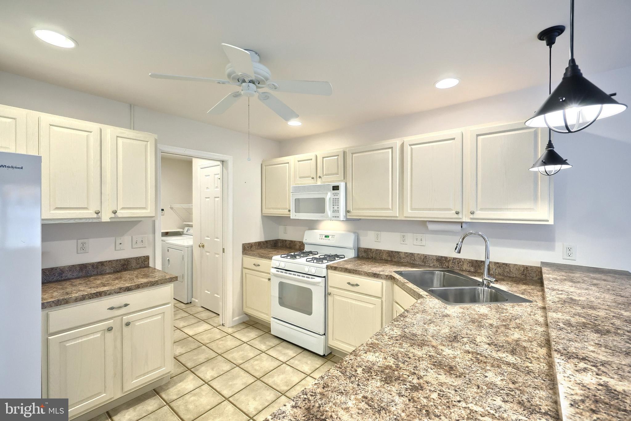 FOUNTAINS AT HERITAGE - Residential