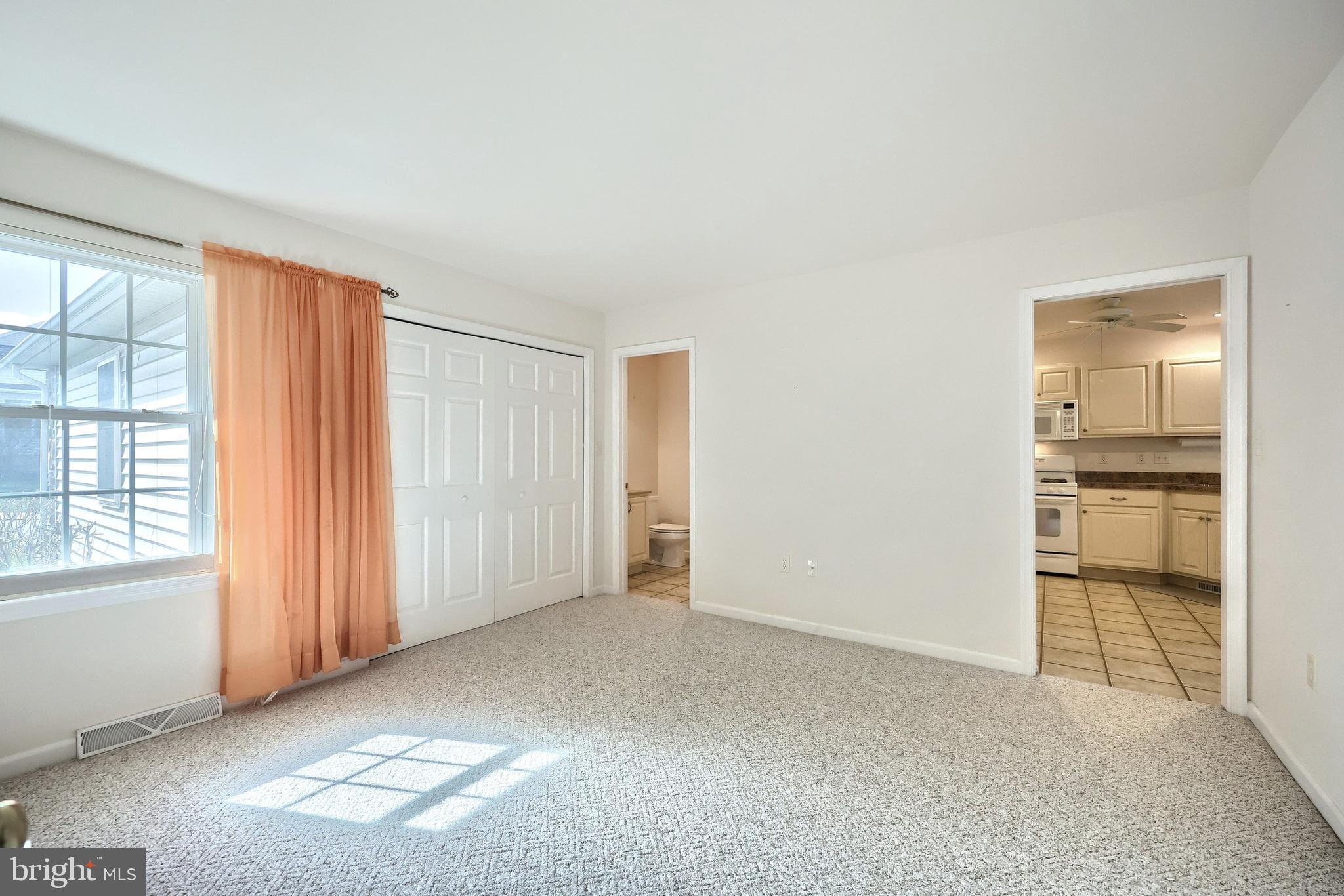 115 N FOUNTAIN DRIVE 9