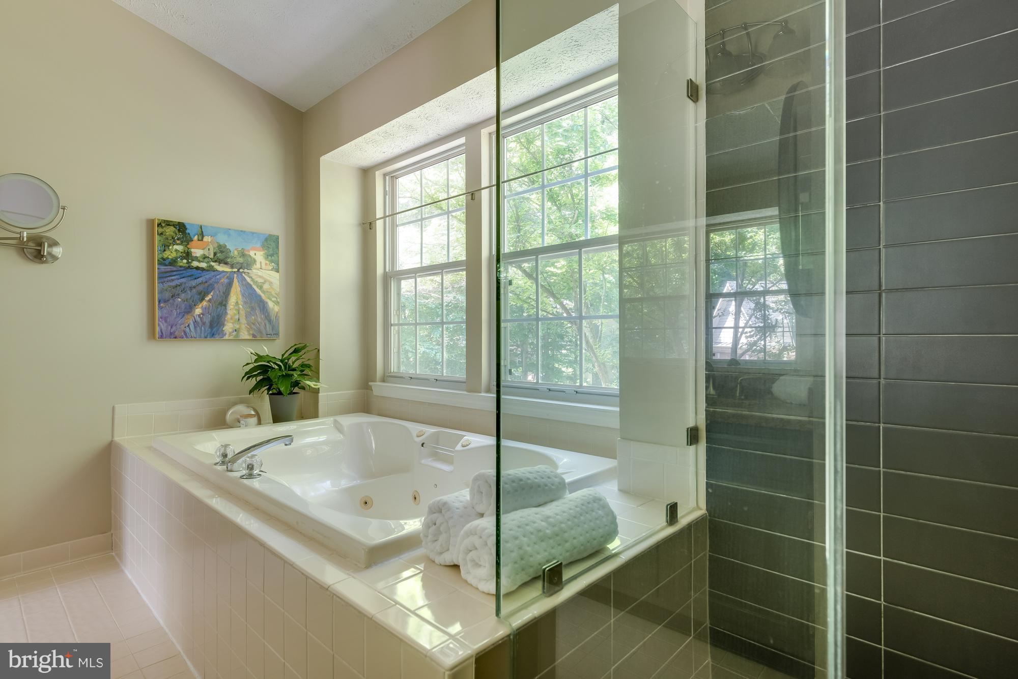 CROFTON WOODS - Residential