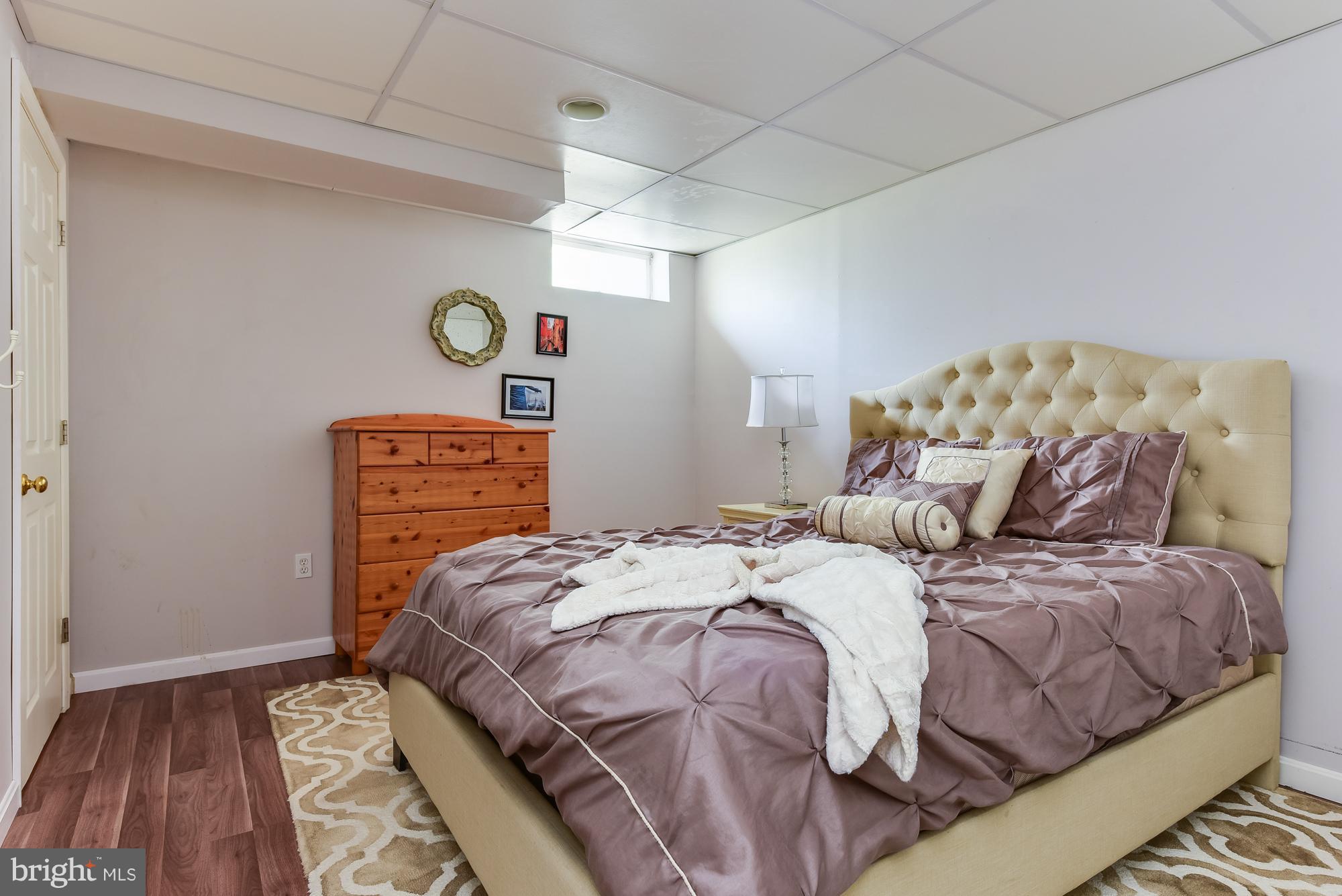 CROFTON WOODS - Residential