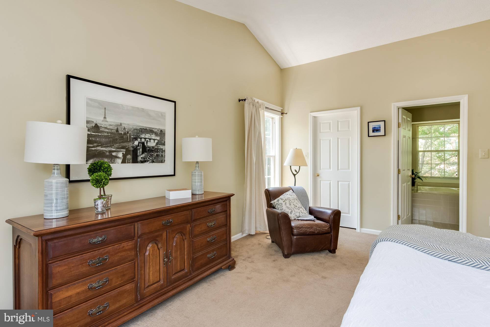 CROFTON WOODS - Residential