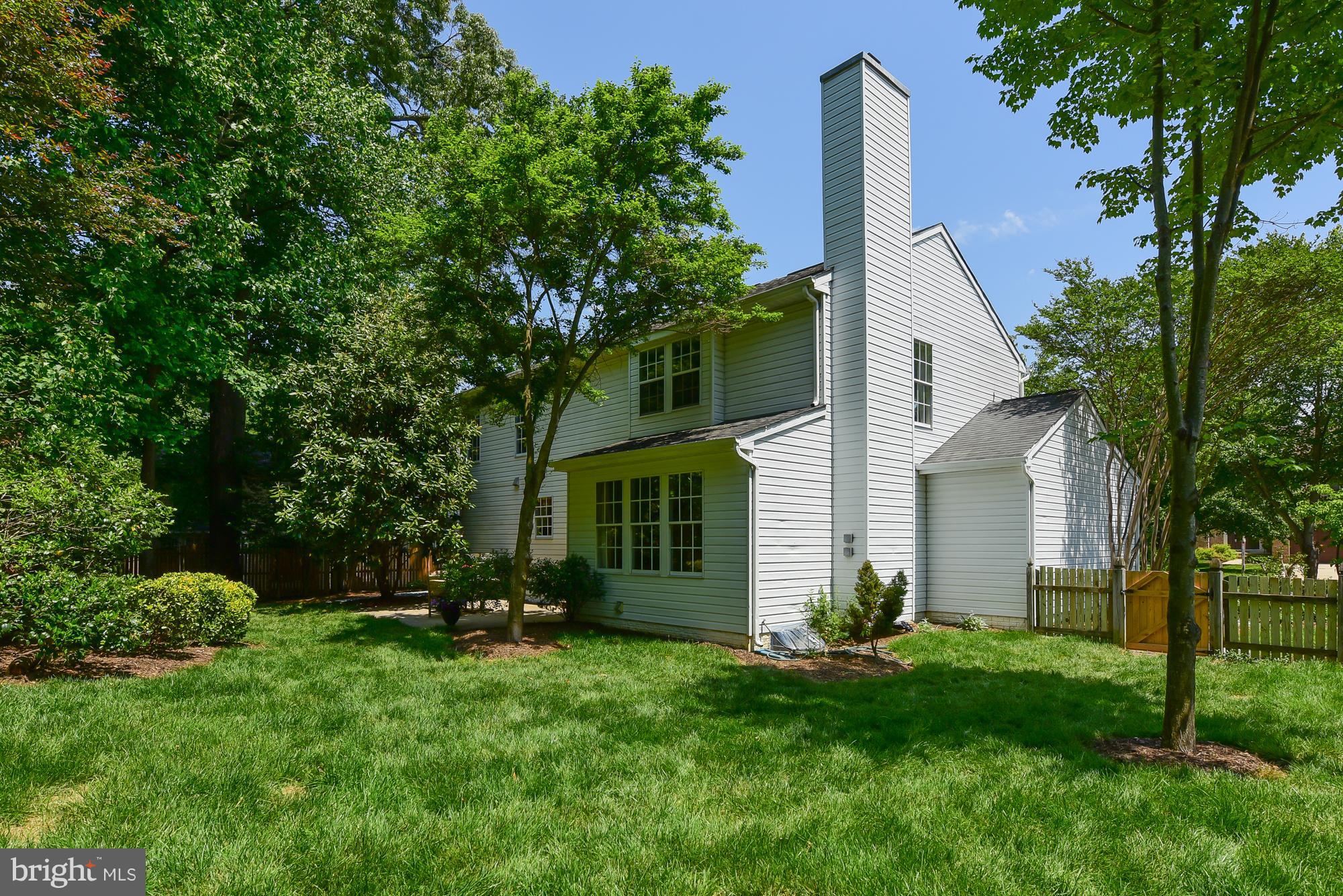 CROFTON WOODS - Residential