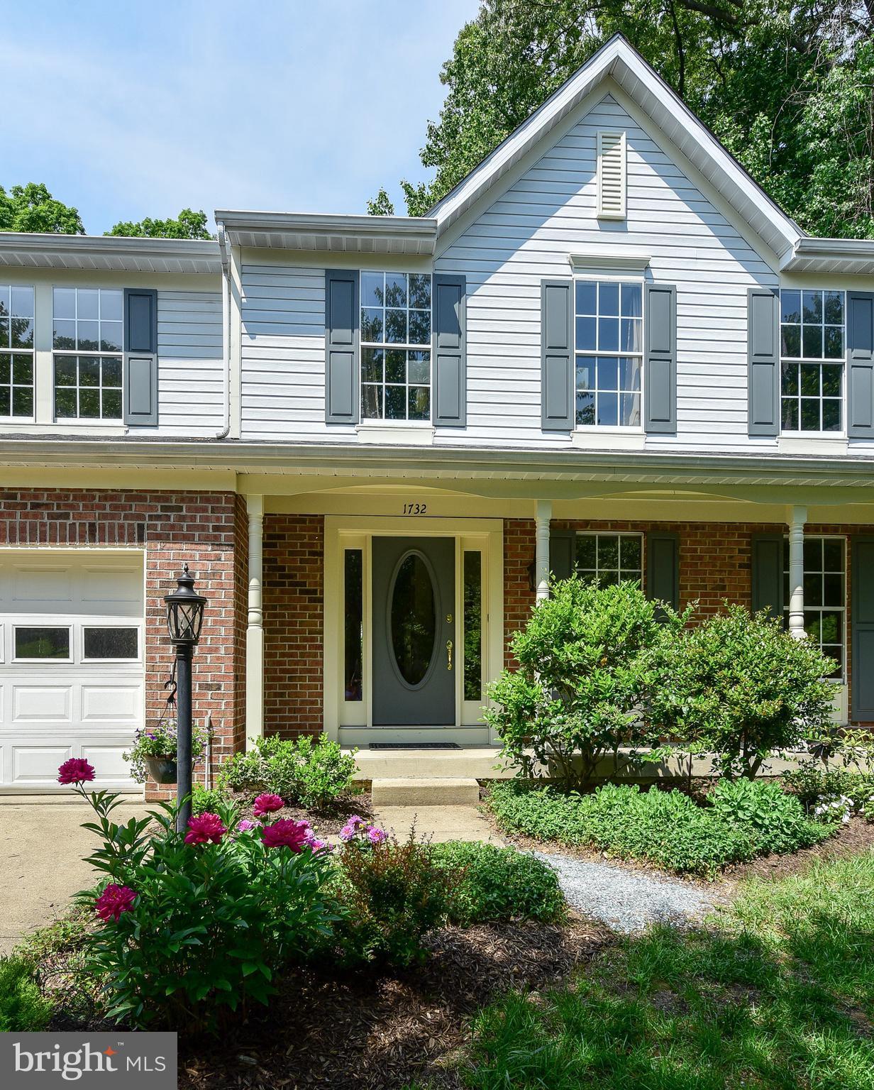 CROFTON WOODS - Residential