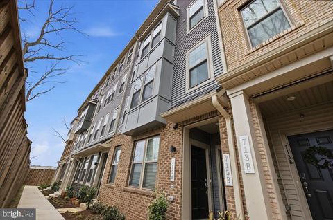 715 THOMAS LANE B MANASSAS PARK VA 20111