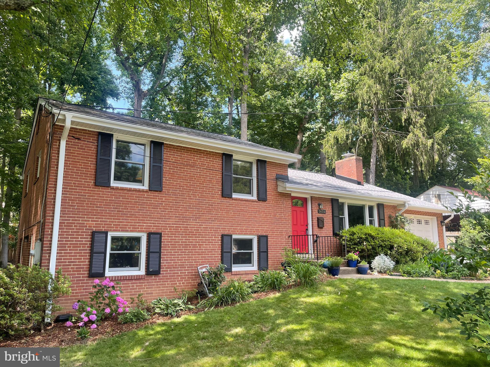 NORTH SPRINGFIELD - Residential