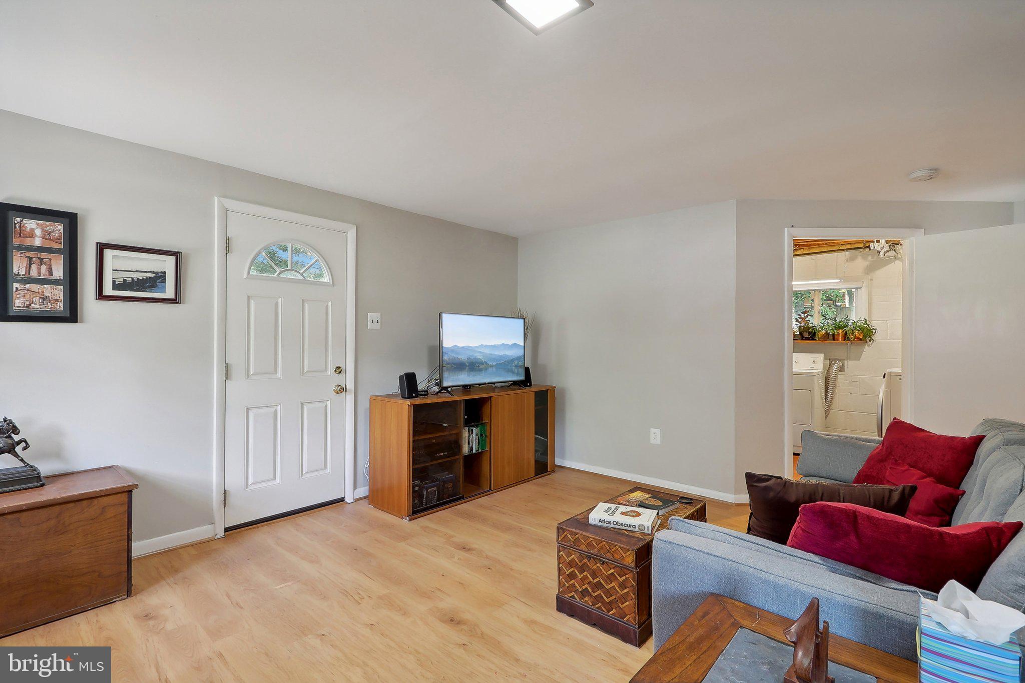 NORTH SPRINGFIELD - Residential