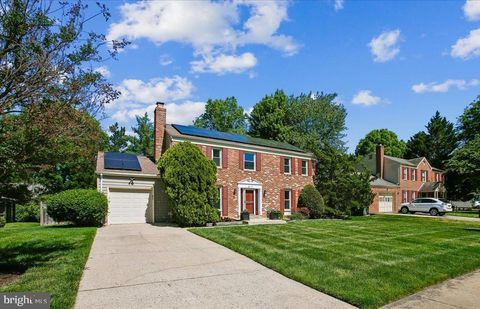 Photo of 8117 Cooper Street, ALEXANDRIA, VA 22309 (MLS # VAFX2304274)