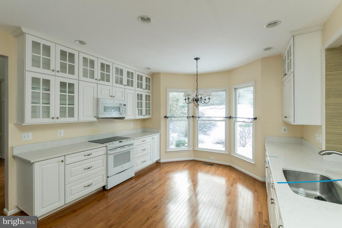 PEBBLE CREEK - Residential