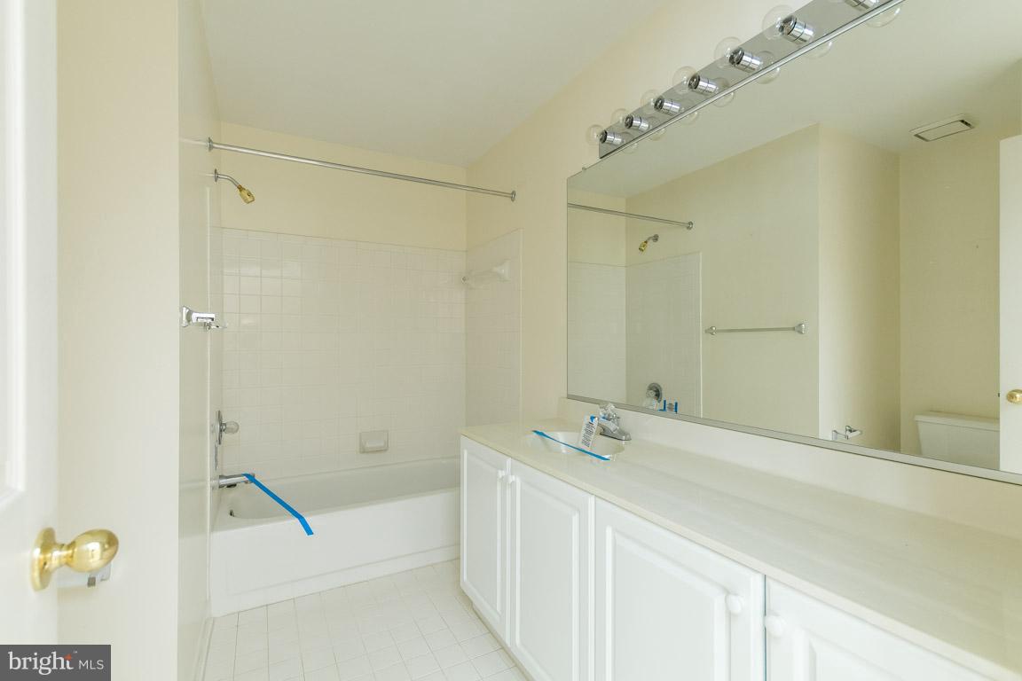 PEBBLE CREEK - Residential