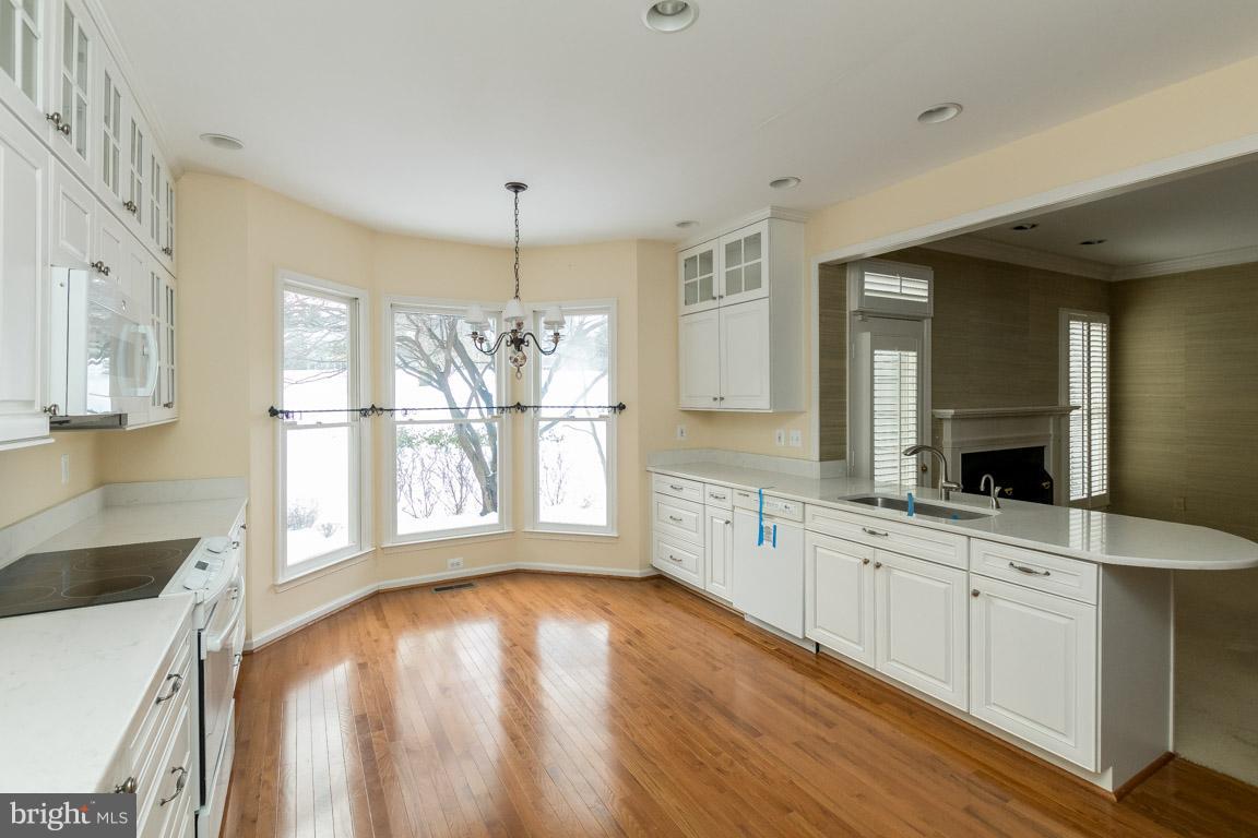 PEBBLE CREEK - Residential