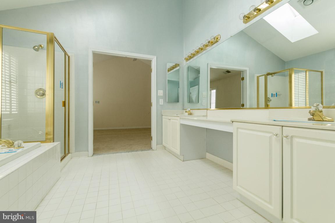 PEBBLE CREEK - Residential