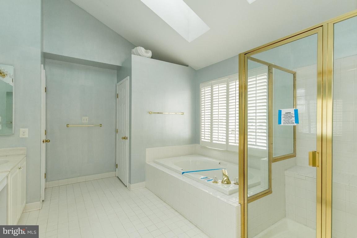 PEBBLE CREEK - Residential