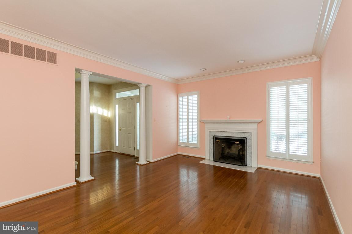 PEBBLE CREEK - Residential