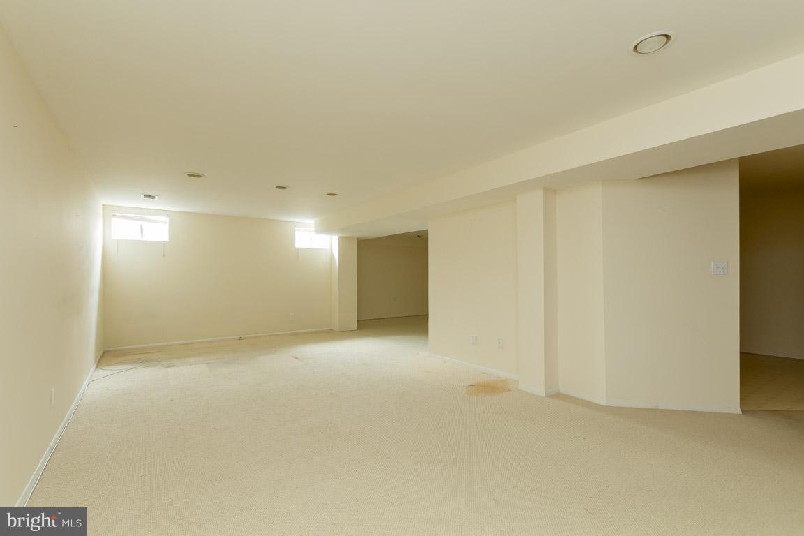 PEBBLE CREEK - Residential