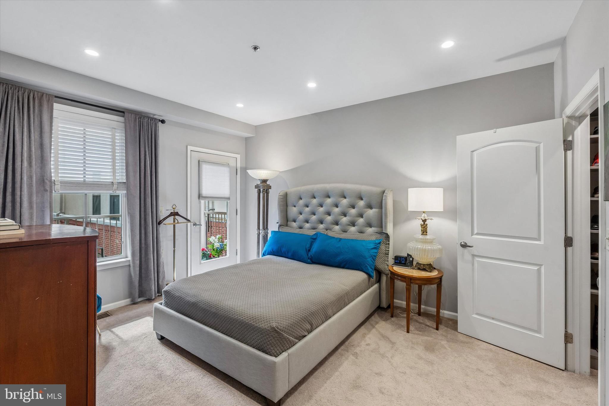 OLD CITY - Residential