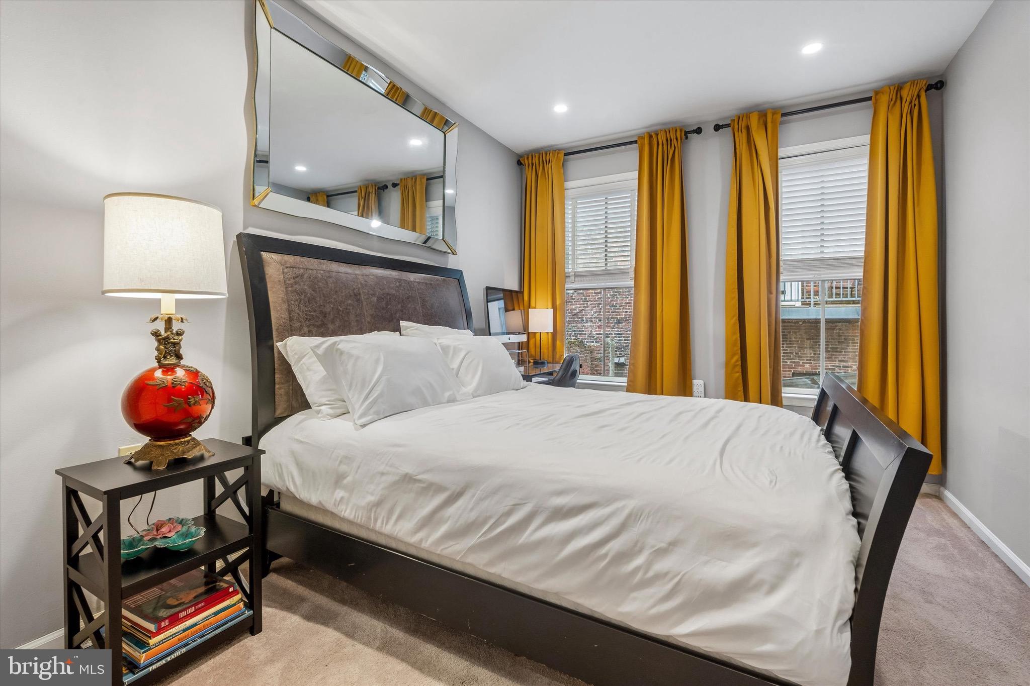 OLD CITY - Residential