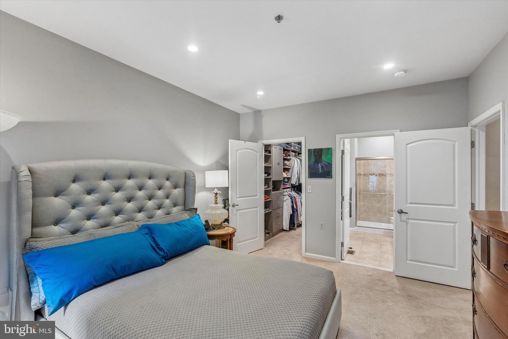 OLD CITY - Residential