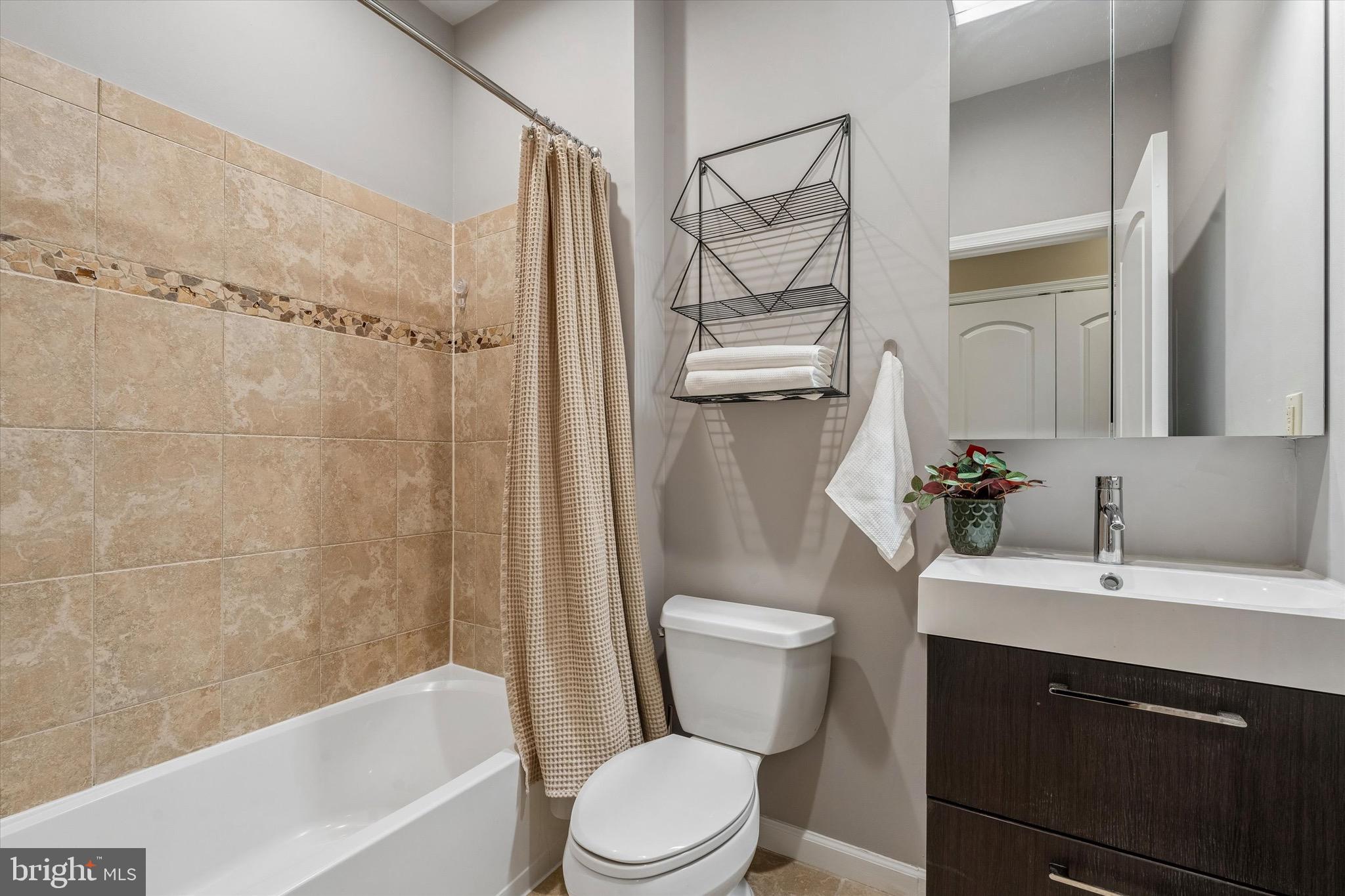 OLD CITY - Residential