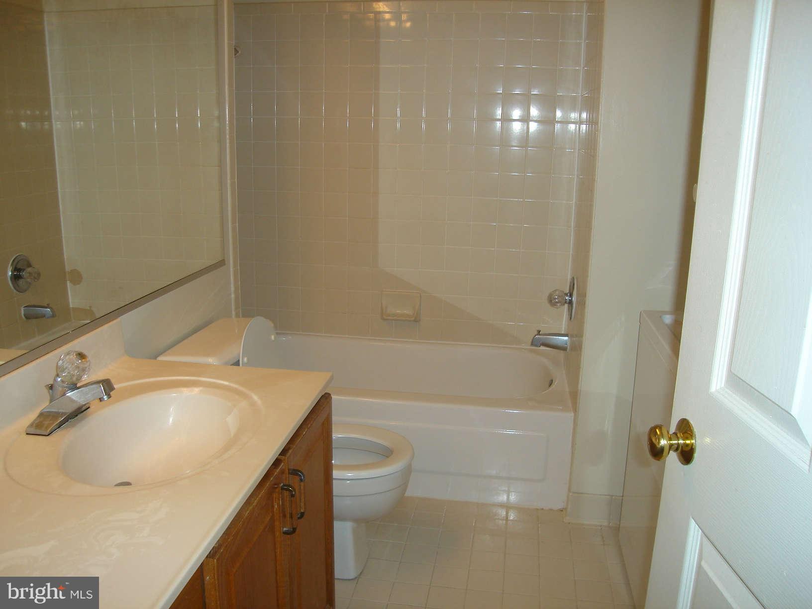 COLECROFT - Residential Lease