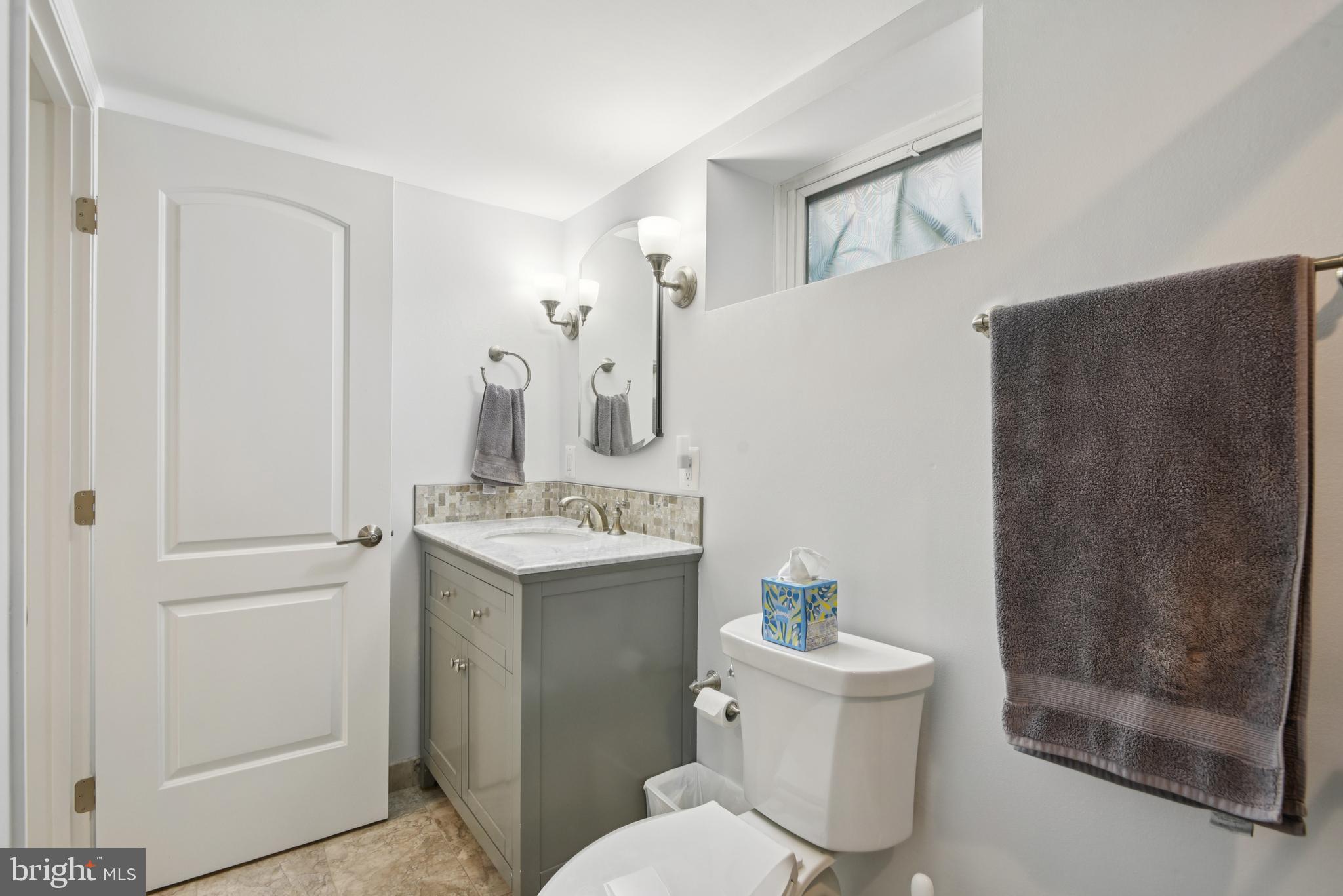 BROYHILL CREST - Residential