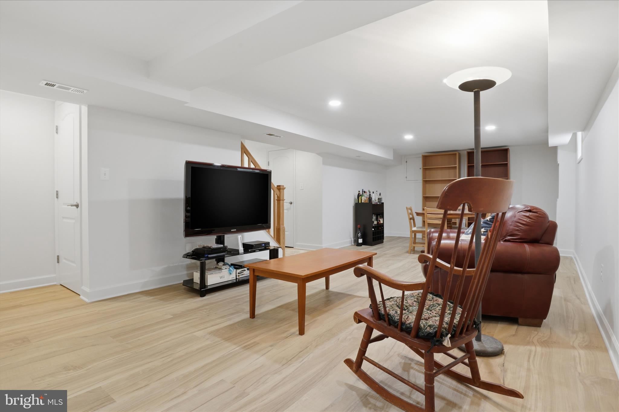 BROYHILL CREST - Residential