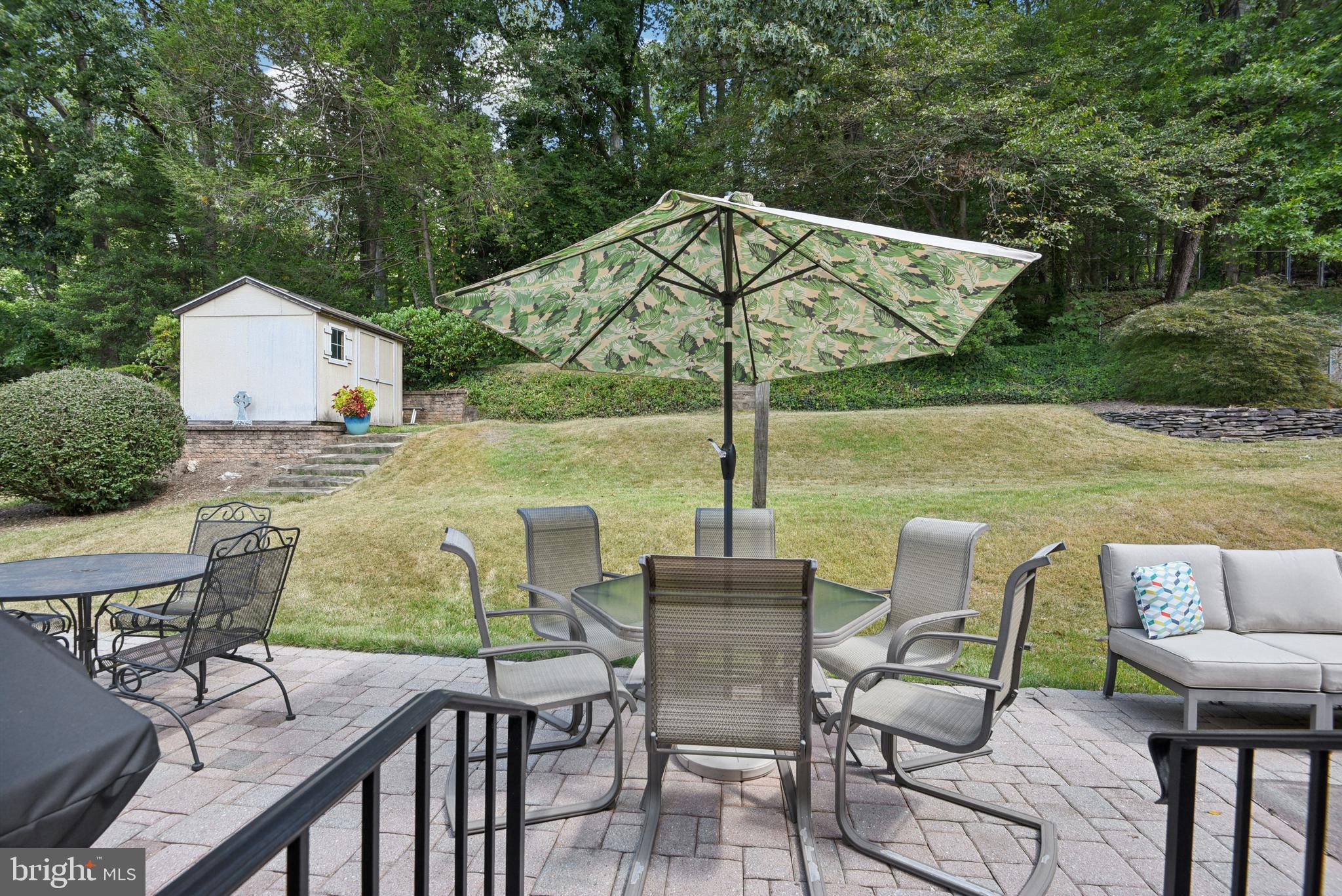 BROYHILL CREST - Residential