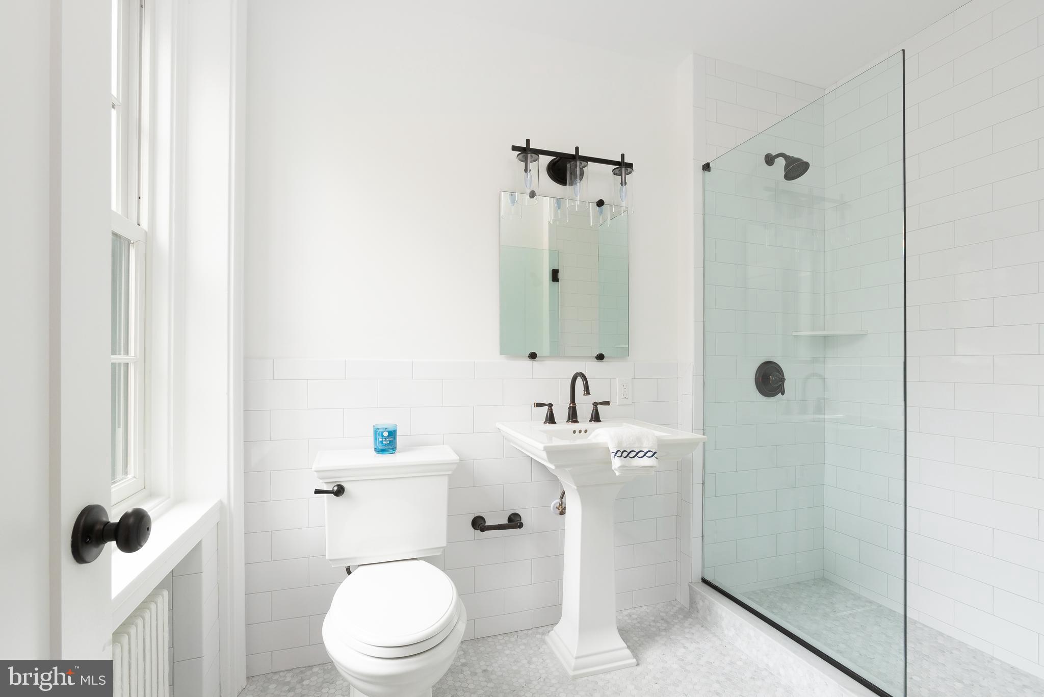 CHESTNUT HILL - Residential