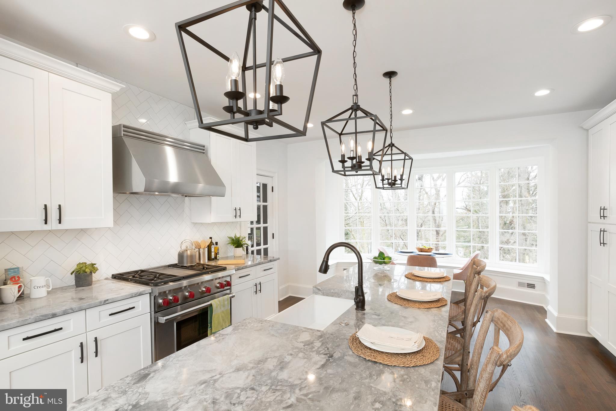 CHESTNUT HILL - Residential