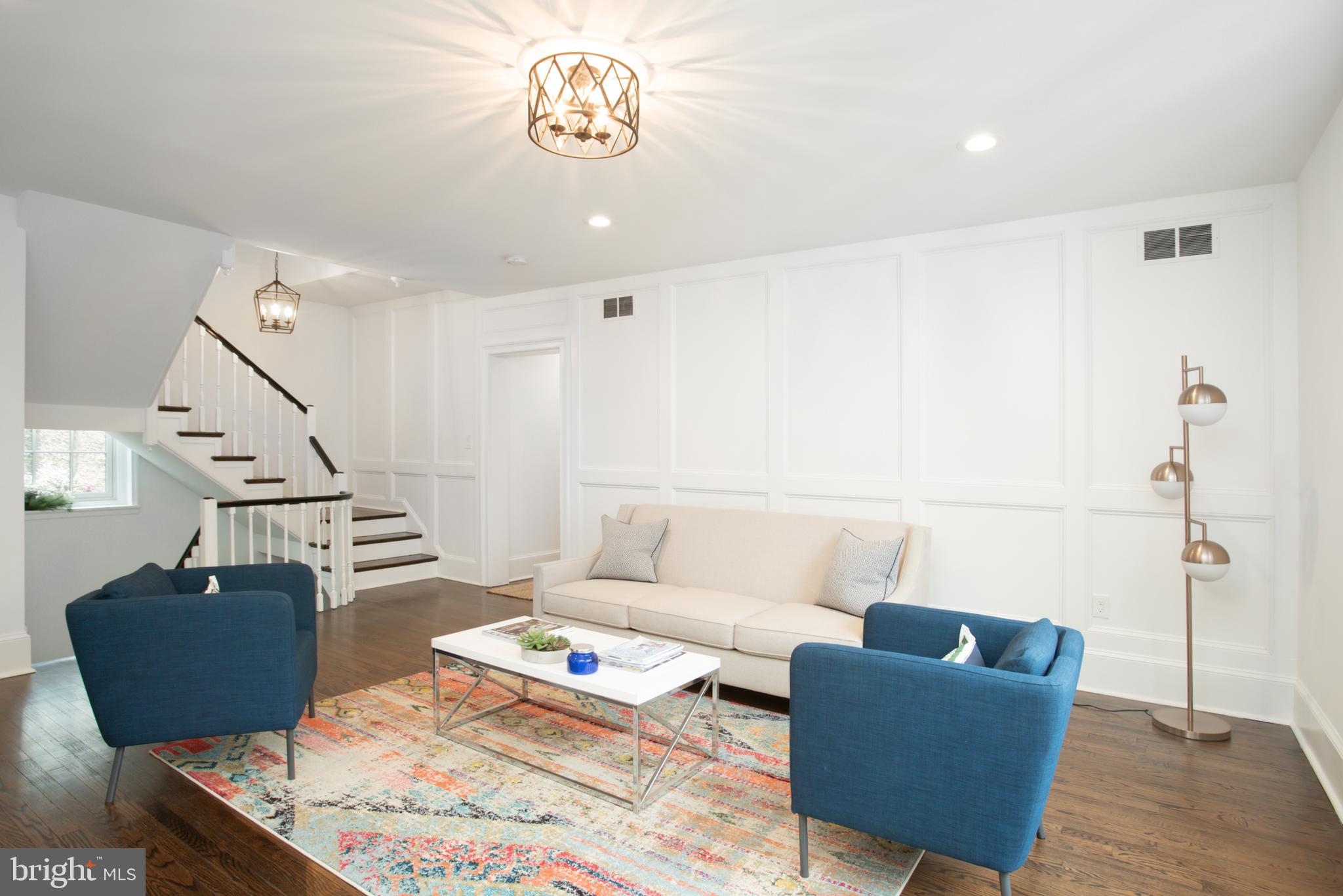 CHESTNUT HILL - Residential