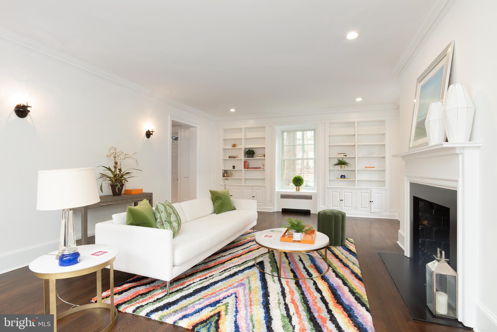 CHESTNUT HILL - Residential