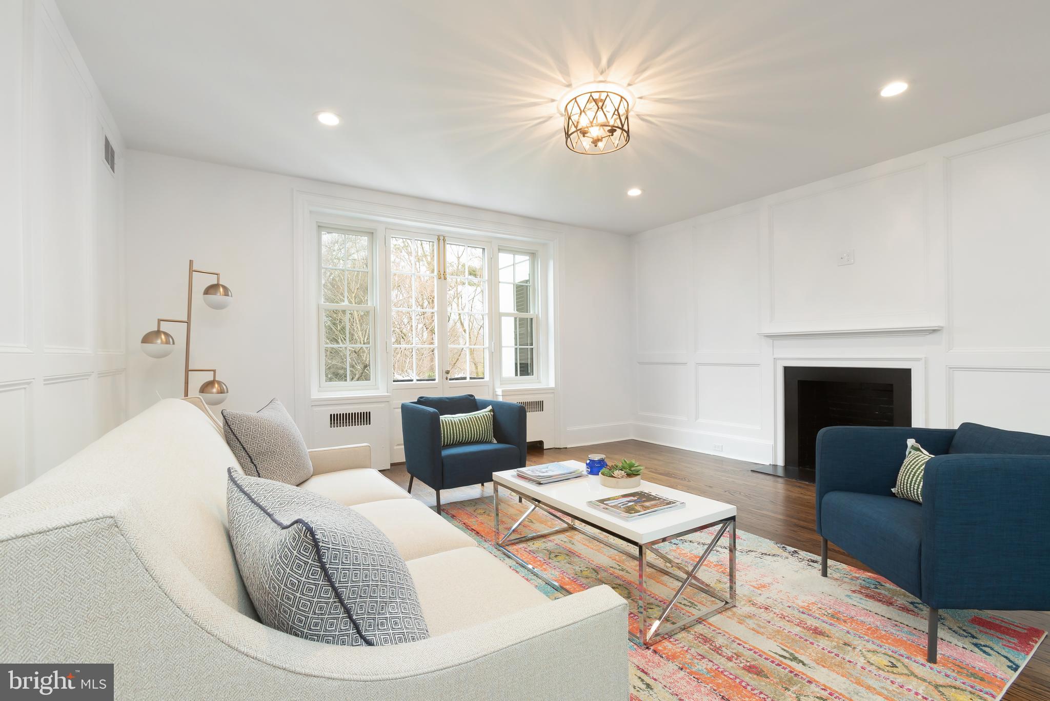 CHESTNUT HILL - Residential