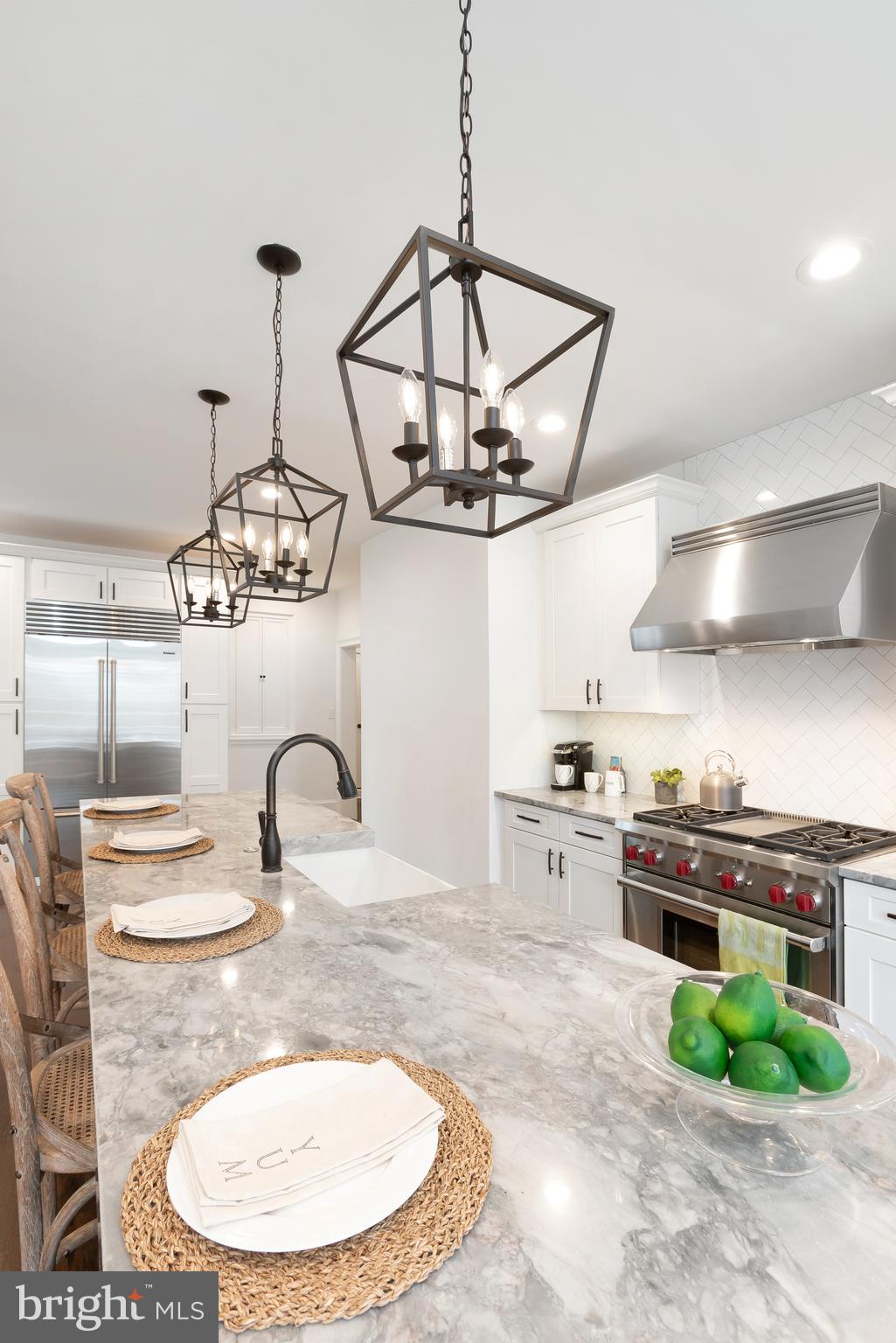 CHESTNUT HILL - Residential