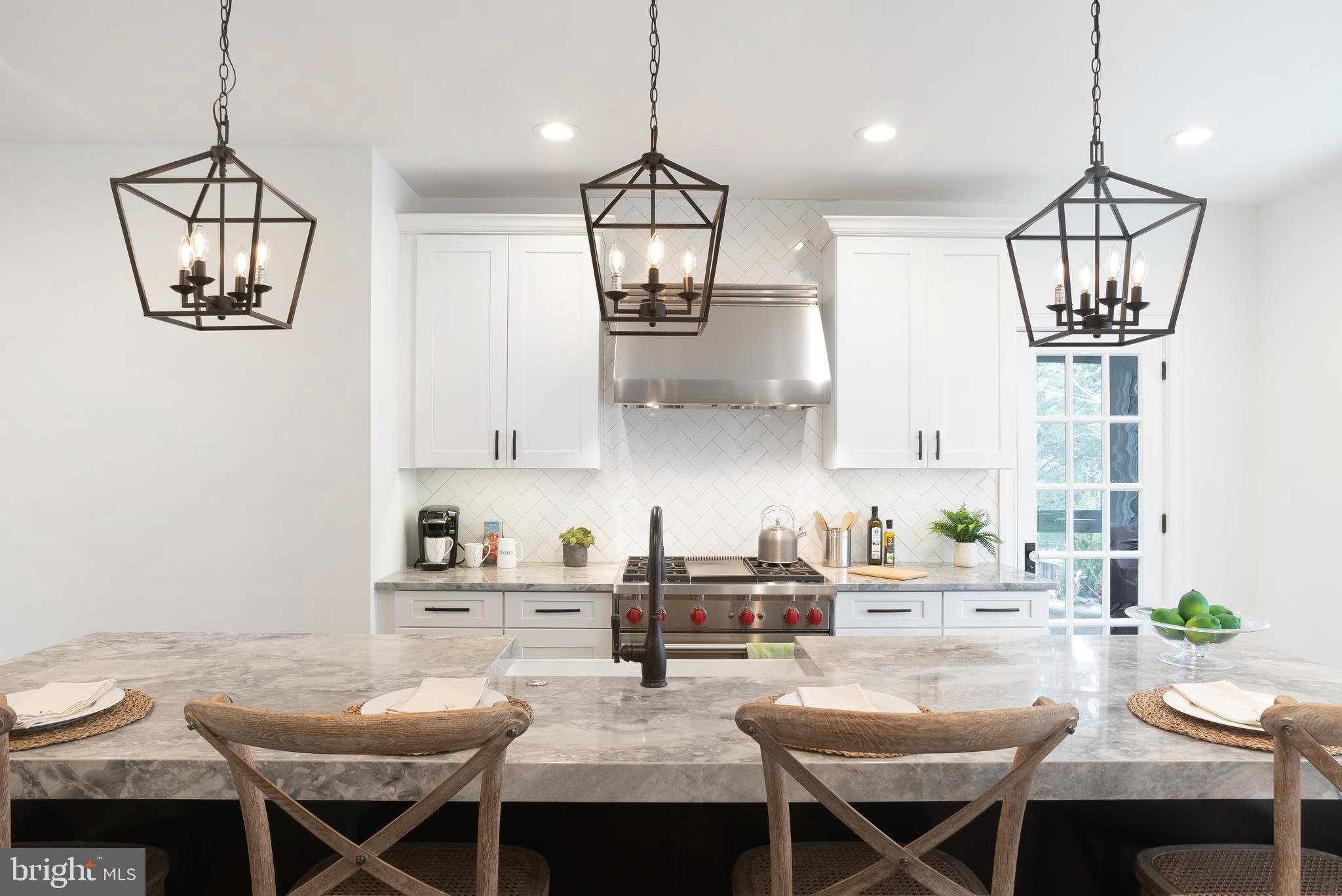 CHESTNUT HILL - Residential